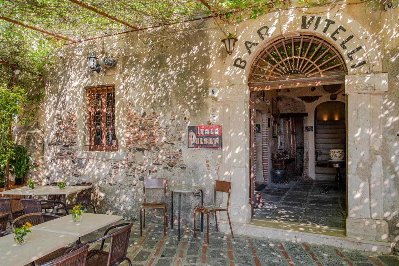 Bar Vitelli Charming Suites Savoca Kültér fotó