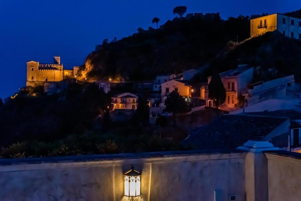 Bar Vitelli Charming Suites Savoca Kültér fotó