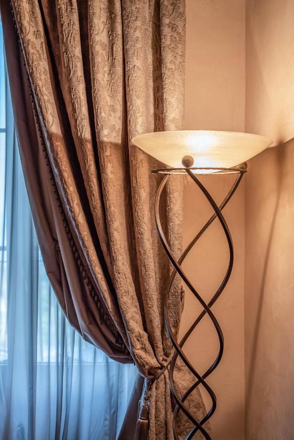 Bar Vitelli Charming Suites Savoca Kültér fotó